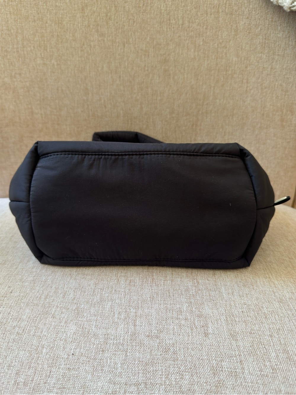 Aritzia The Super Puff Mini Tote Bag Black cliMATTE Puffer - Picture 3 of 6